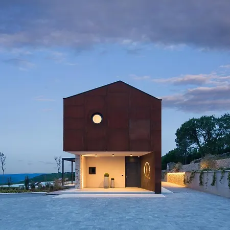 Beautiful Pine Tree Villa Labin (Istria)